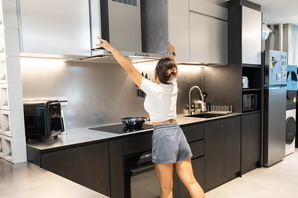 Concealed FUJIOH Cooker Hood サイズ調整.webp