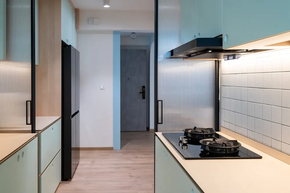 Sleek and Modern HDB Kitchen Design サイズ調整.webp