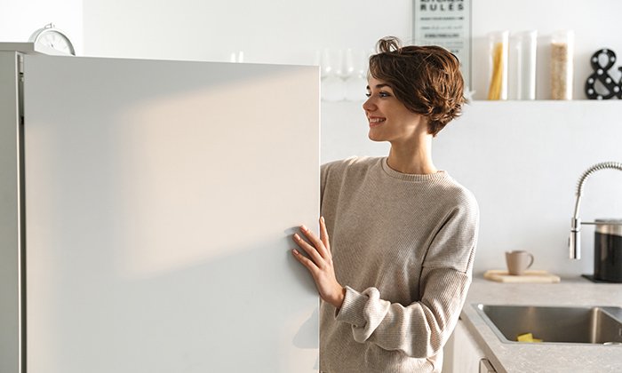 Organize Your Fridge in 5 Easy Steps