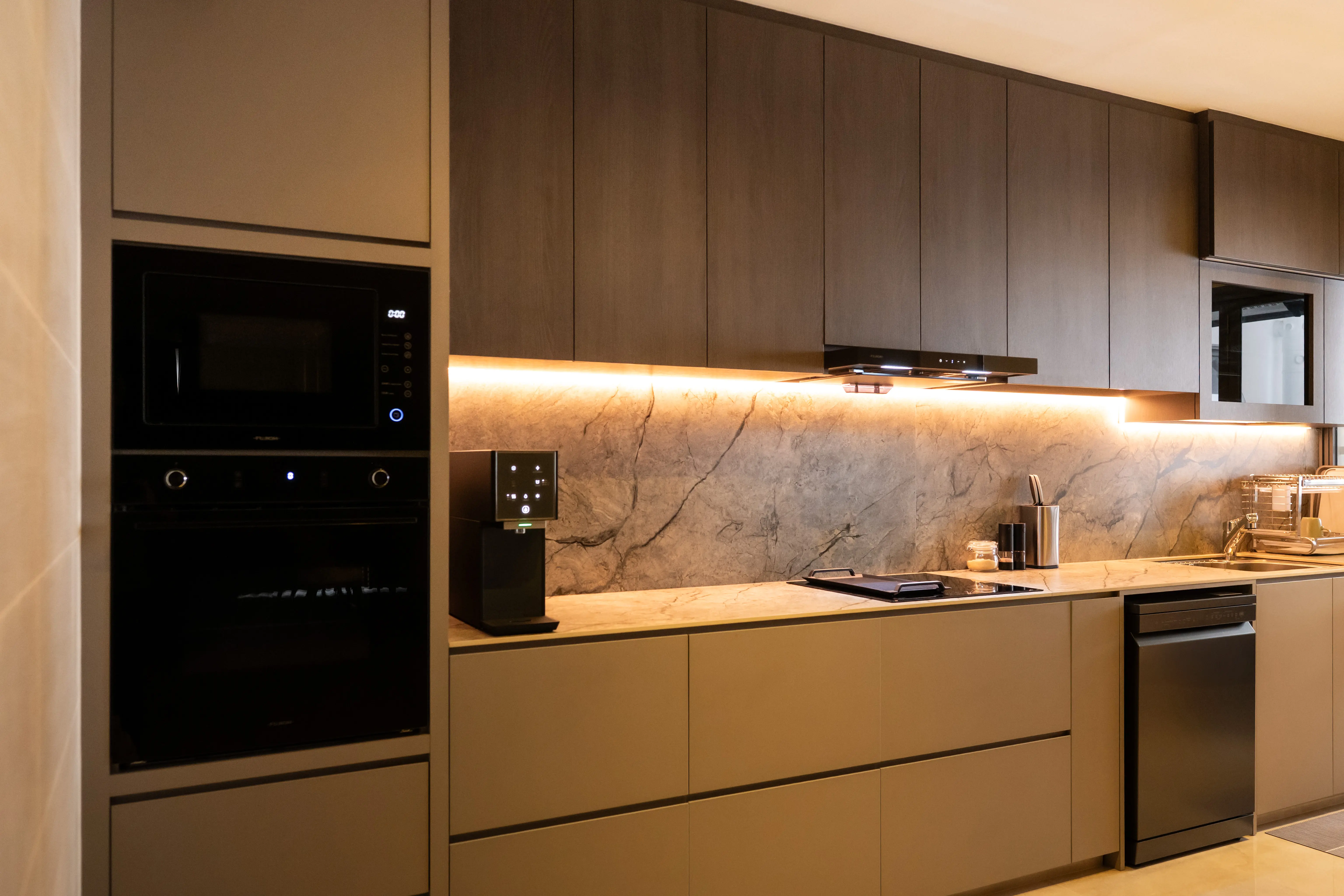 Modern Kitchen Design.webp