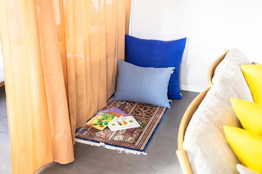 Reading space サイズ調整.webp